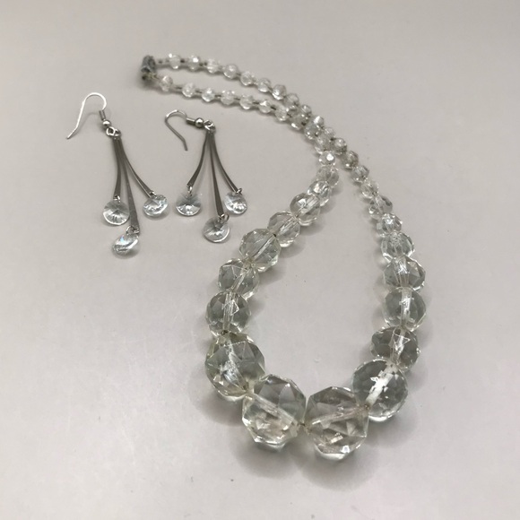 Vintage Faceted Graduated Glass Bead Necklace - Picture 5 of 9